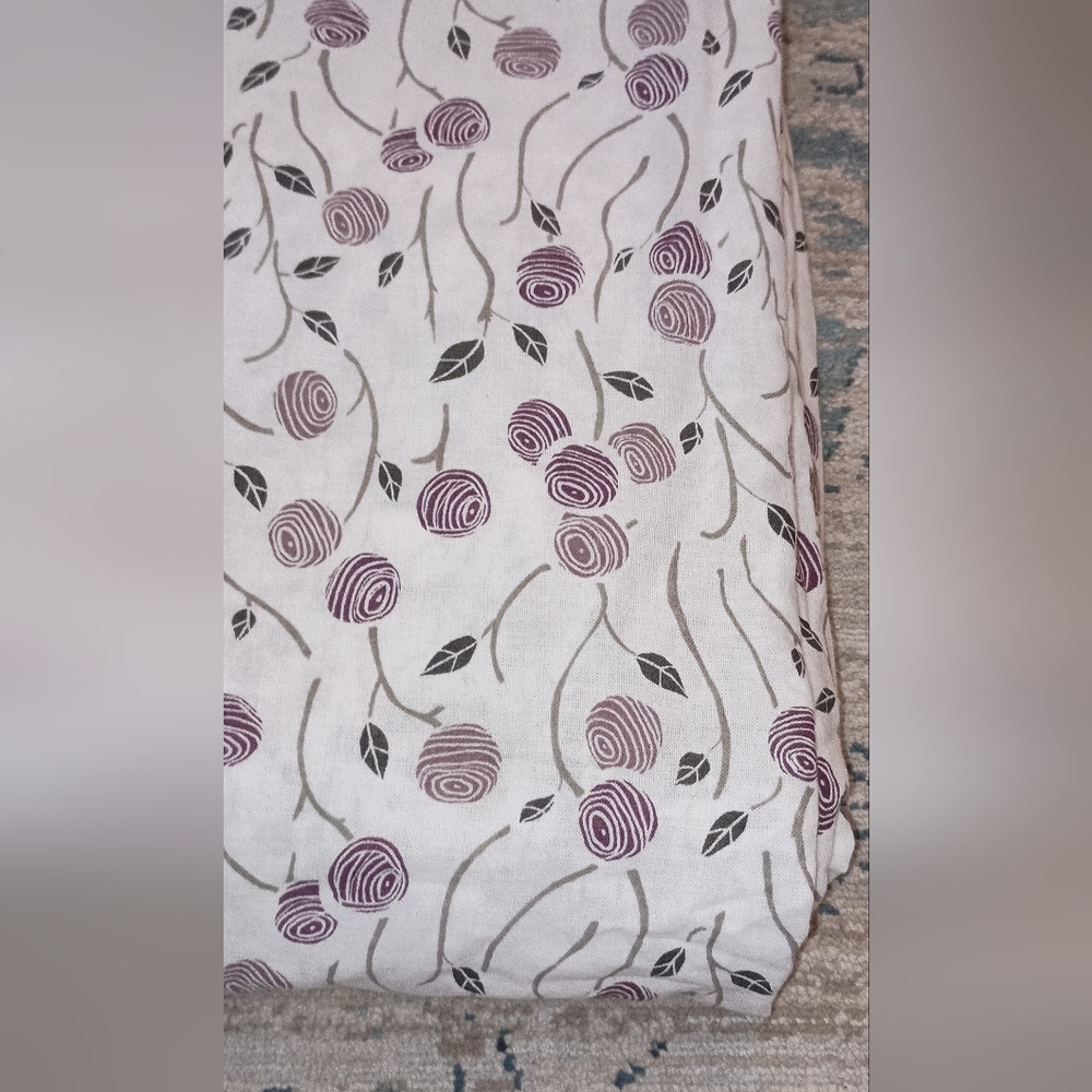 Ikea Majviva Purple White Floral Cotton duvet Cover size 81" By 81" - Picture 6 of 9